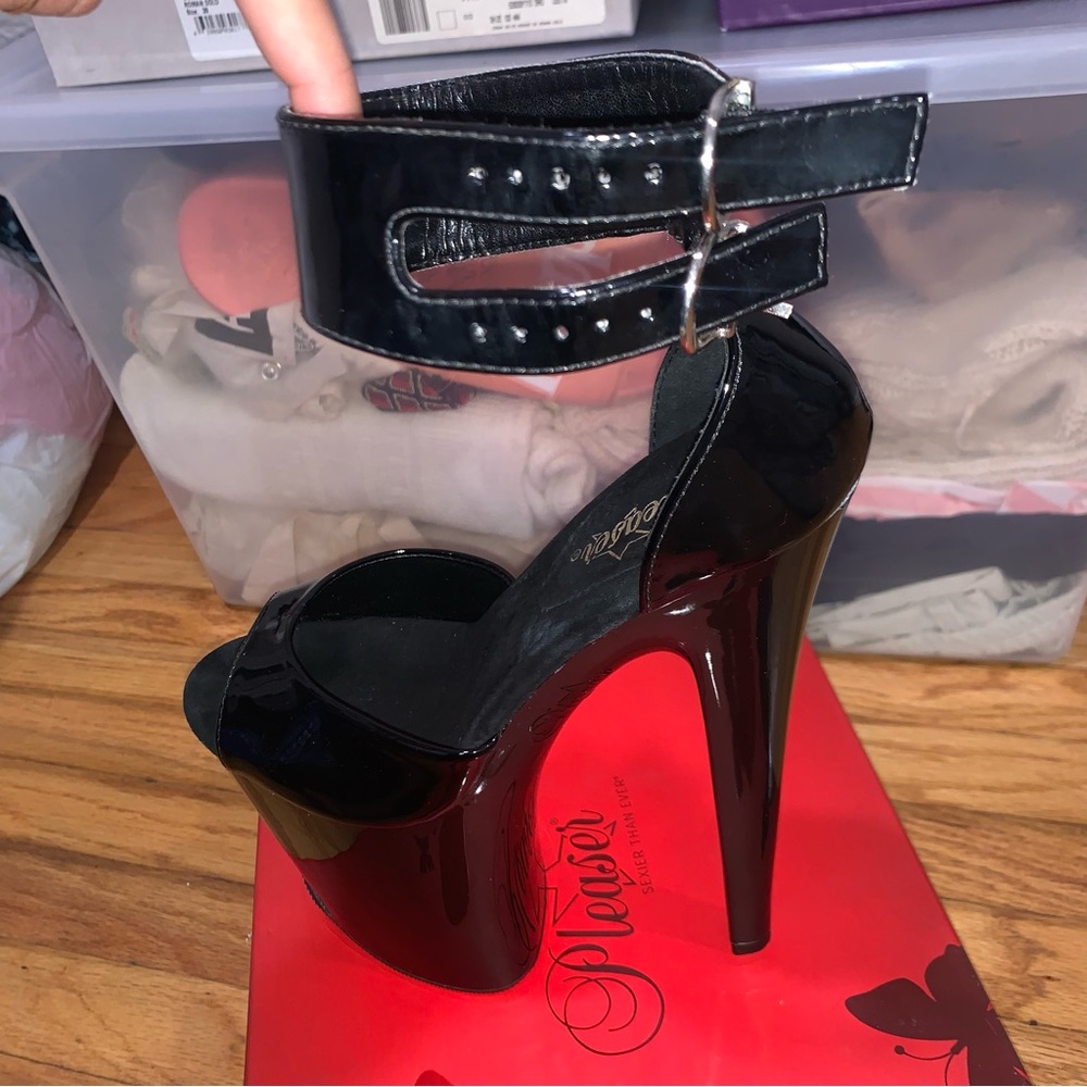 Please heels - Picture 2 of 5